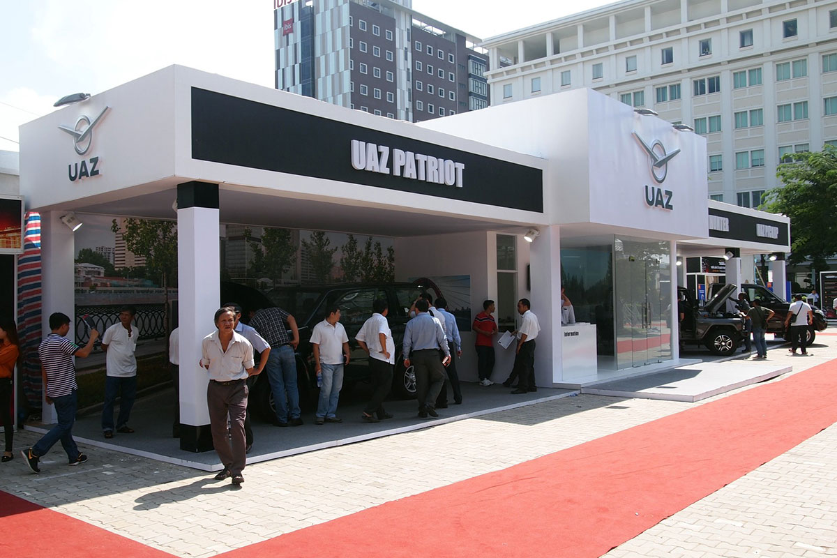 Автомобили УАЗ на Vietnam International Motor Show 2016